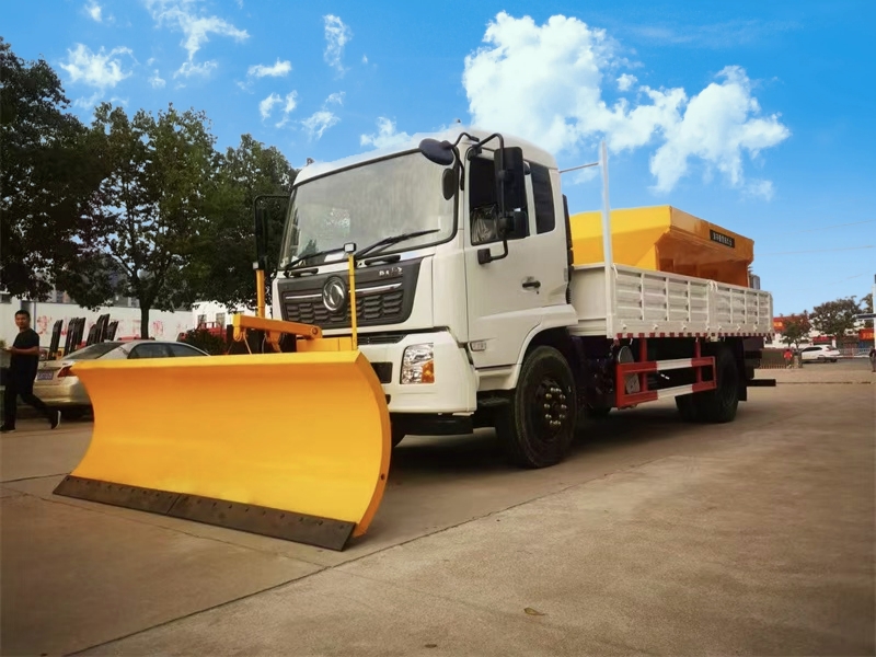 除雪车 雪滚 雪刷出租